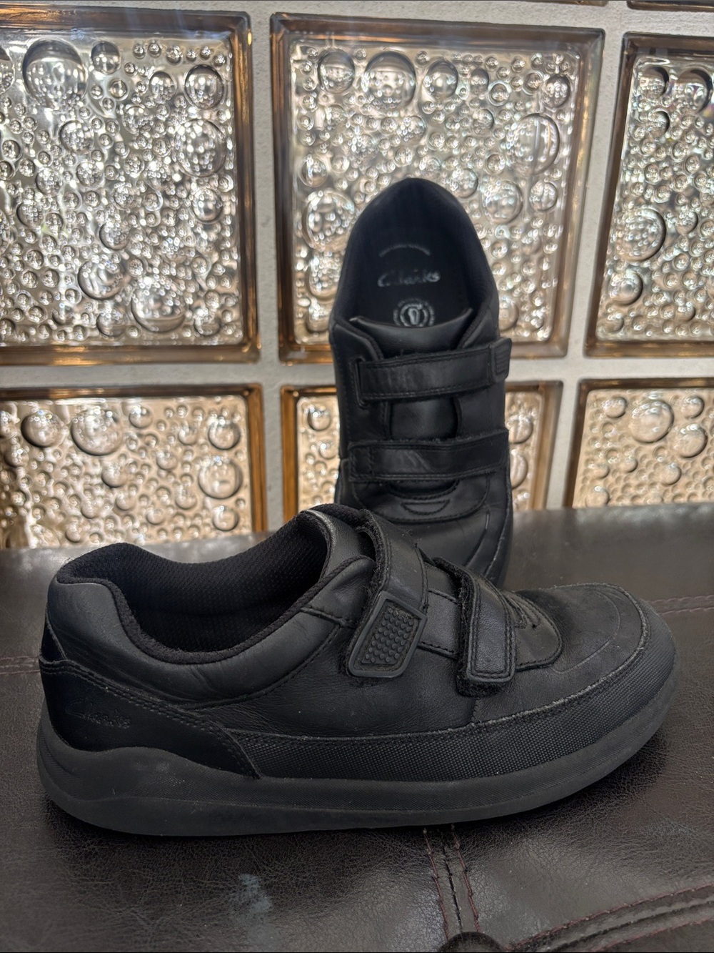 Clarks kids Black Leather Velcro Casual Sneakers